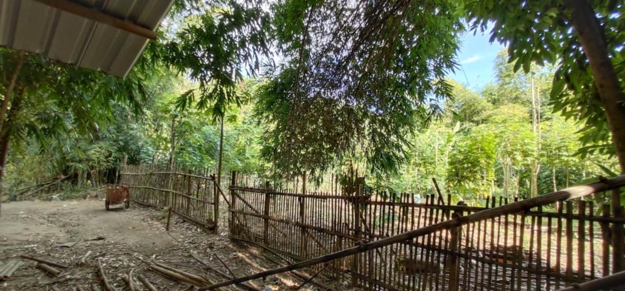 Kebon Pring Floating Resort & Market Bantul Exteriör bild